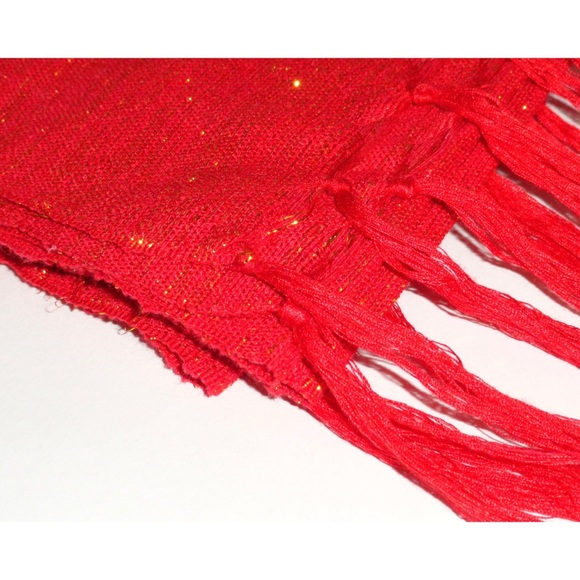 Bright Red with Gold Interlace Table Runner - Picture 4 of 5